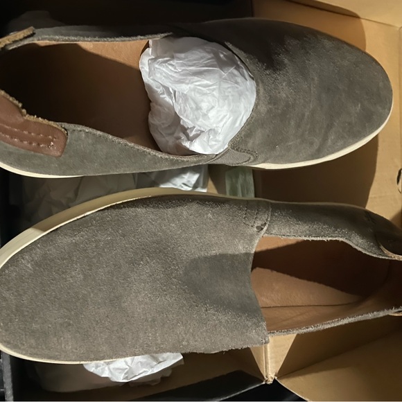 Frye Beacon Slip On - Picture 3 of 6